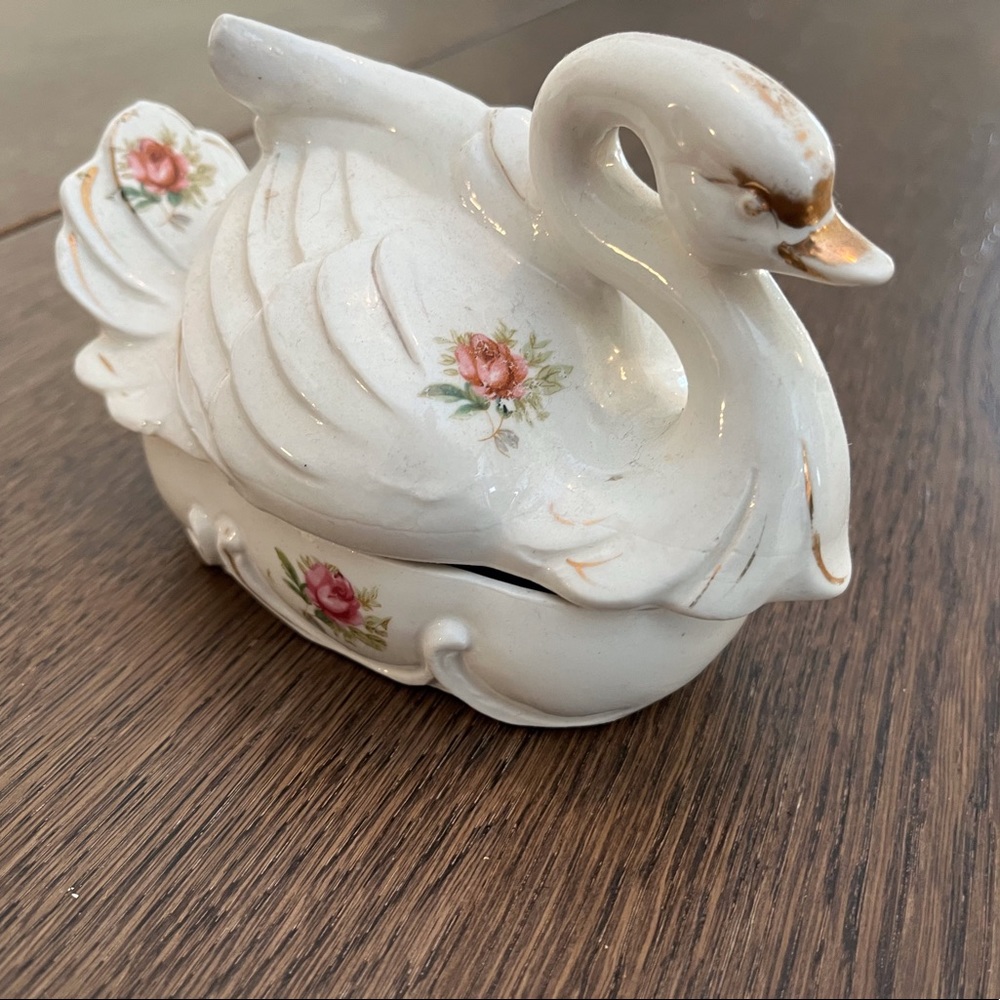 Hand-painted Porcelain Swan Trinket Box